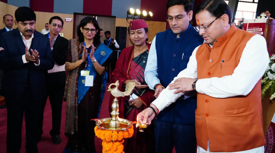 मुख्यमंत्री ने किया कौशल विकास एवं रोजगार कॉन्क्लेव का शुभारंभ, युवाओं के लिए खोले नए अवसरों के द्वार।