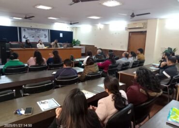 नैनीताल जिले में साइबर अपराध और पोश अधिनियम पर विशेष कार्यशाला का आयोजन, बैंक अधिकारियों को साइबर अपराधों और कार्यस्थल पर महिलाओं की सुरक्षा को लेकर किया गया जागरूक।