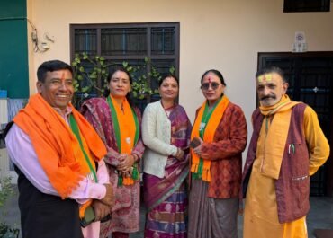 रामनगर में भाजपा प्रत्याशी मदन मोहन जोशी का चुनाव प्रचार तेज, विकास के एजेंडे पर फोकस, विपक्षियों में मची खलबली।