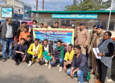 नशे के खिलाफ नैनीताल पुलिस का जागरूकता अभियान जारी: नुक्कड़ नाटक और रैलियों से जनता को किया जा रहा जागरूक।
