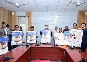 मुख्यमंत्री ने किया 2025 के कैलेंडर "विकसित उत्तराखण्ड संकल्प से शिखर तक" का विमोचन।