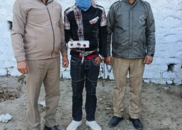 एसएसपी नैनीताल के निर्देश पर बड़ी कार्रवाई, 17 नशीले इंजेक्शनों के साथ तस्कर गिरफ्तार।