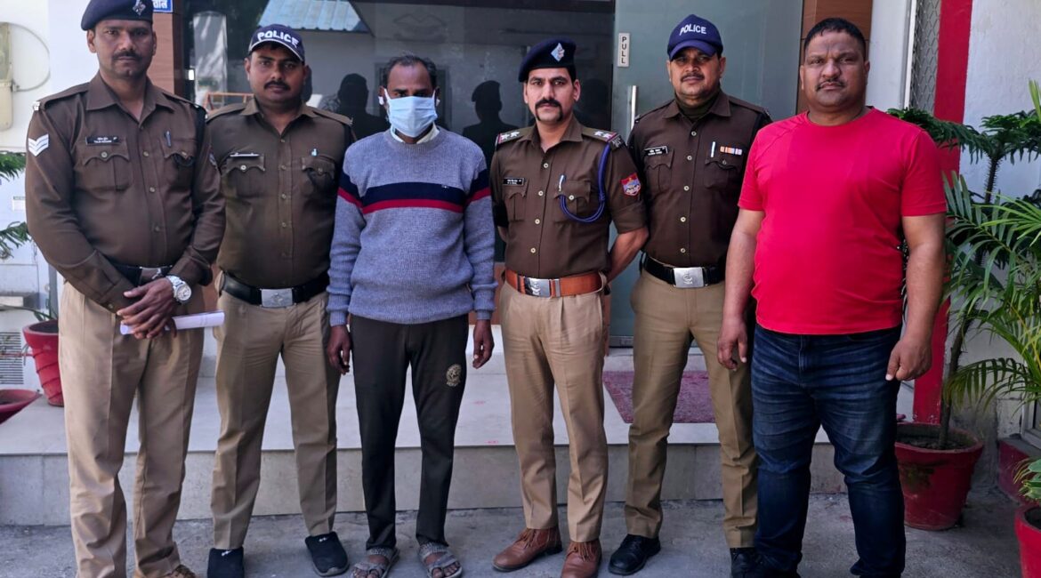 रामनगर पुलिस ने 5 साल से फरार Rs. 5000 के इनामी अपराधी को हरियाणा से किया गिरफ्तार।