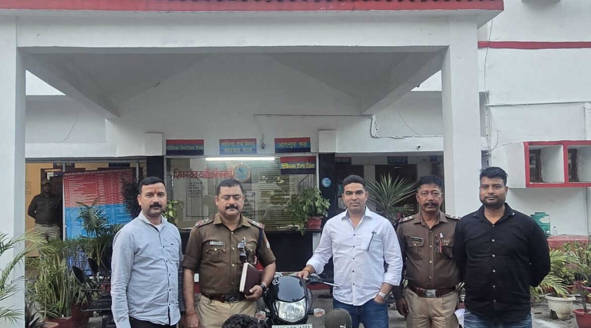 एसएसपी नैनीताल के निर्देश पर बड़ी कार्रवाई, नशे के खिलाफ पुलिस का सख्त अभियान, होली पर्व पर सघन चेकिंग में  2 लाख की अफीम के साथ 2 तस्कर गिरफ्तार।