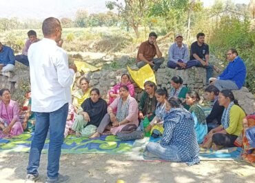 पाटकोट में शराब की दुकान खोलने के विरोध में धरना प्रदर्शन का दूसरा दिन, महिलाओं ने रात्रि धरने की चेतावनी दी।