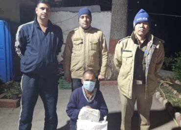 भवाली पुलिस ने 84 पव्वे अवैध शराब के साथ एक व्यक्ति को किया गिरफ्तार।