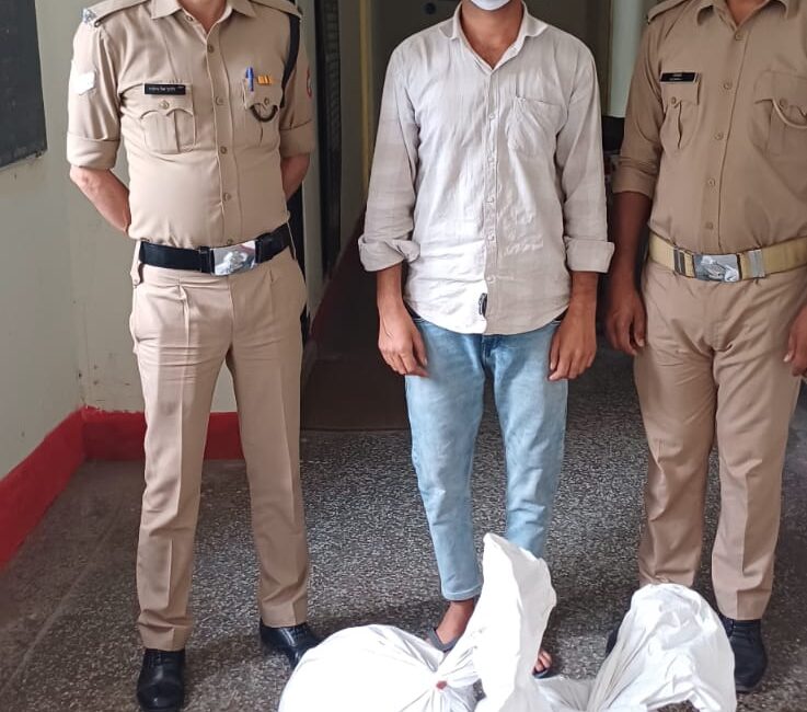 "Drug Free Devbhoomi" अभियान के तहत रामनगर पुलिस की कार्रवाई, 160 पाउच कच्ची शराब के साथ एक अभियुक्त गिरफ्तार।