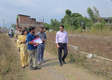 "धामी सरकार के निर्देश पर बड़ी कार्रवाई: हल्द्वानी, रामनगर, नैनीताल में 100 गज से कम प्लॉटों की रजिस्ट्री व निर्माण की जांच शुरू"