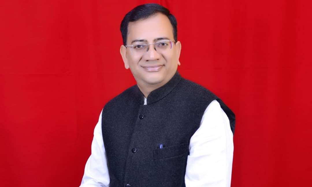 संसाधन नहीं, तो अंश निर्धारण नहीं: लेखपालों का अल्टीमेटम, उत्तराखंड लेखपाल संघ ने किया 27 से 29 मई तक कार्य बहिष्कार का ऐलान।