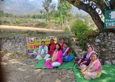 पाटकोट रोड से शराब ठेके के विरोध में महिलाओं का धरना 35वें दिन भी जारी।