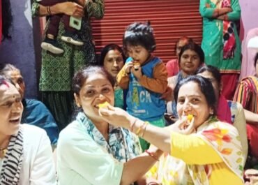 पाटकोट में महिलाओं का आंदोलन सफल – डीएम ने सुनाई खुशखबरी, धरना समाप्त।