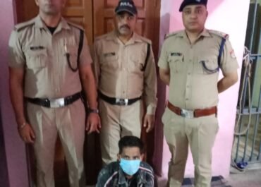 नैनीताल पुलिस का नशा तस्करों के विरुद्ध अभियान जारी, 30 नशीले इंजेक्शनों के साथ एक युवक गिरफ्तार, किच्छा से हो रही थी आपूर्ति।