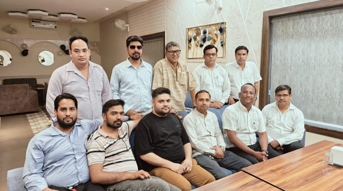 "आयकर रिटर्न में देरी पर रामनगर टैक्स बार का फूटा गुस्सा, वित्त मंत्रालय को भेजा ज्ञापन"