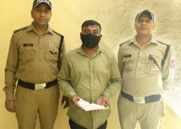 काठगोदाम पुलिस की सख्ती: 315 बोर के अवैध तमंचे के साथ युवक गिरफ्तार।