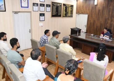 हल्द्वानी में रकसिया एवं देवखड़ी नालों पर अतिक्रमण रोकथाम हेतु उच्चस्तरीय बैठक, मानसून सुरक्षा को लेकर तय हुई कार्ययोजना।