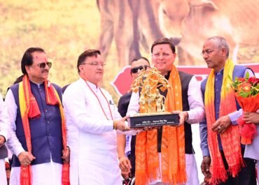 मुख्यमंत्री धामी ने नैनीताल जनपद की Rs. 126.69 करोड़ लागत की 27 विकास योजनाओं का किया लोकार्पण और शिलान्यास।