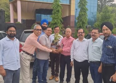 “एक पौधा माँ के नाम” पहल को हल्द्वानी टैक्स बार एसोसिएशन ने दिया स्थानीय विस्तार।