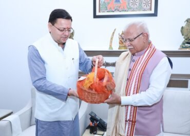 ऊर्जा व शहरी विकास को गति देने के लिए मुख्यमंत्री धामी ने केंद्रीय मंत्री खट्टर से की मुलाकात।