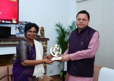 मुख्यमंत्री से मिलीं राष्ट्रीय महिला आयोग अध्यक्ष विजया रहाटकर, महिला सुरक्षा व सशक्तिकरण पर हुई चर्चा।