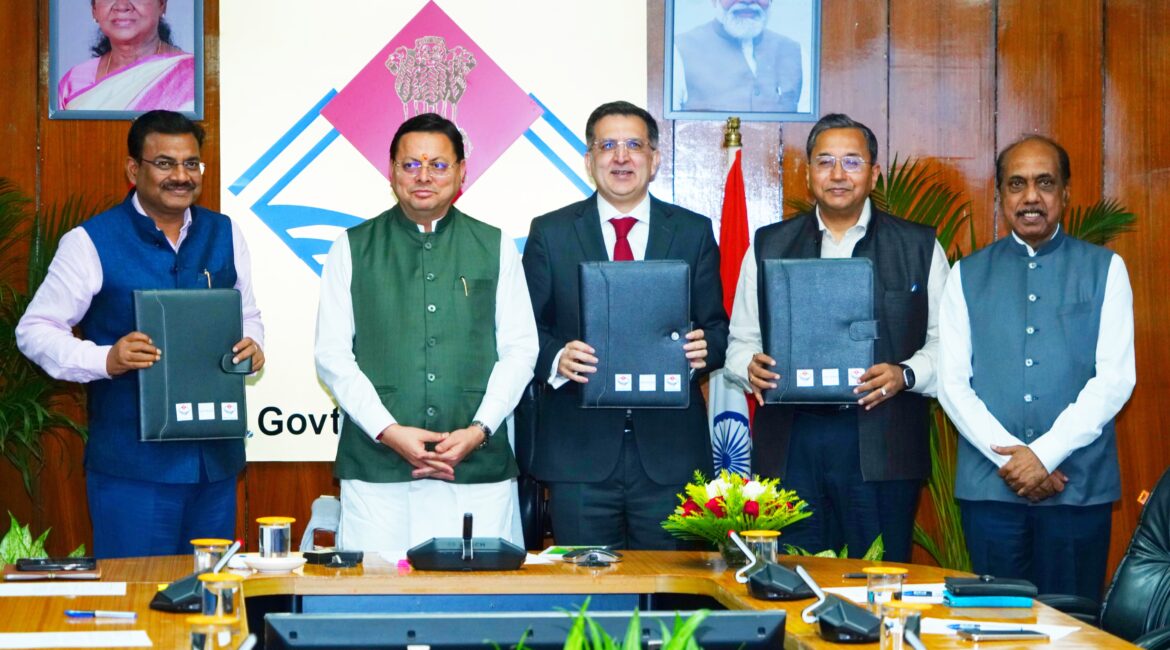 मुख्यमंत्री पुष्कर सिंह धामी की उपस्थिति में सचिवालय में तीन महत्वपूर्ण समझौते, उत्तराखंड बना रहा डिजिटल कौशल और सामाजिक विकास का केंद्र।