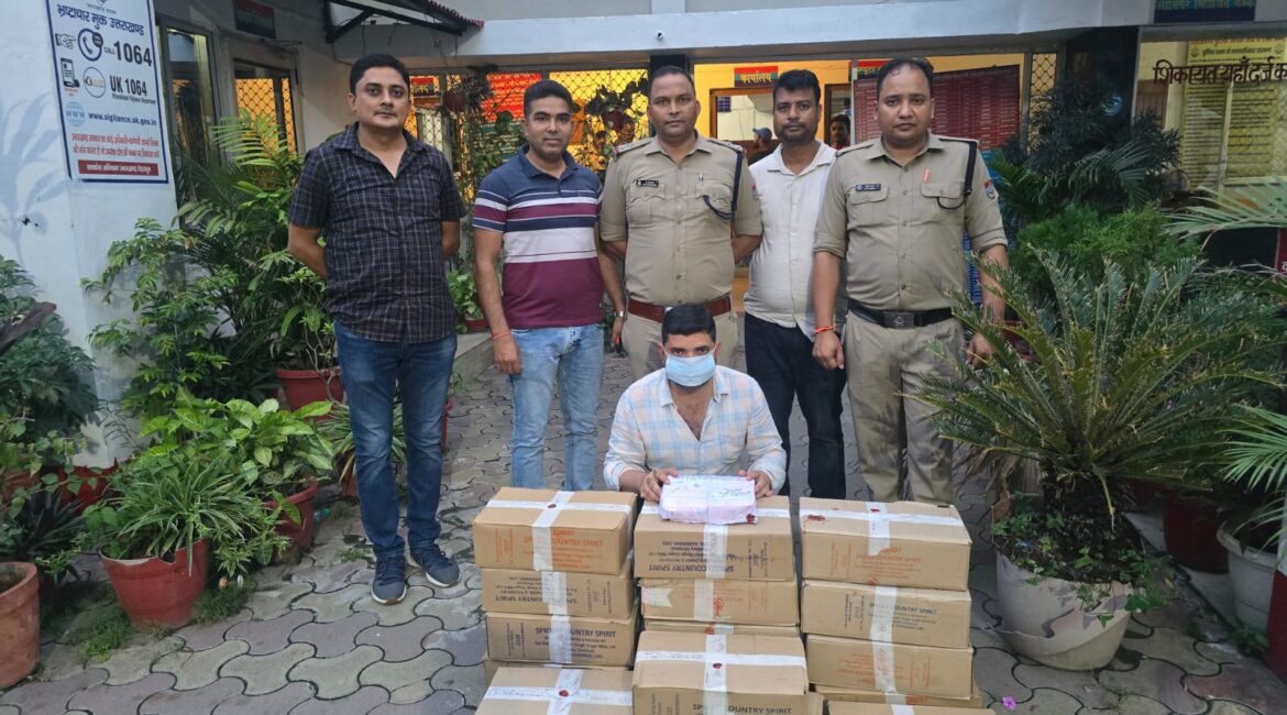 त्रिस्तरीय पंचायत निर्वाचन से पहले नैनीताल पुलिस एक्शन मोड में, अवैध शराब जब्त।
