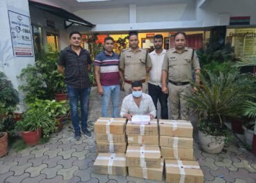 त्रिस्तरीय पंचायत निर्वाचन से पहले नैनीताल पुलिस एक्शन मोड में, अवैध शराब जब्त।