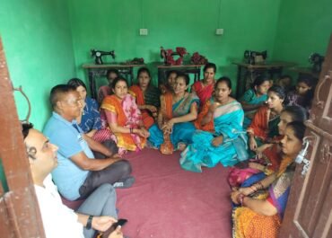 ग्रामीण महिलाओं के सशक्तिकरण की दिशा में कदम, क्यारी में खुला सिलाई केंद्र।