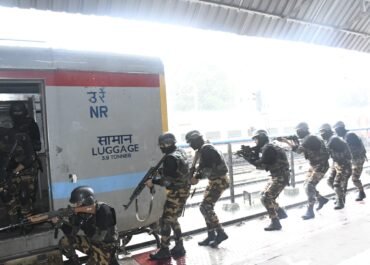 “काठगोदाम रेलवे स्टेशन पर आतंकी हमले की आशंका पर मॉक ड्रिल, ऑपरेशन ‘सिन्दूर’ के तहत सुरक्षा एजेंसियों का संयुक्त अभ्यास”
