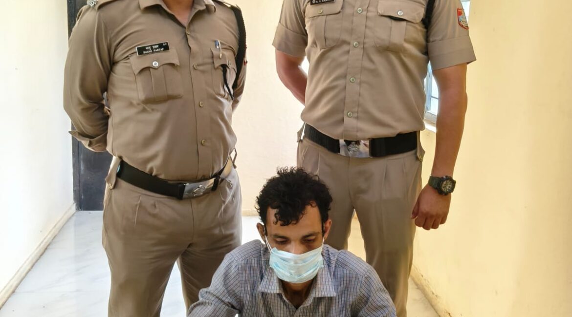 काठगोदाम पुलिस की बड़ी कामयाबी, बालक हत्या में इस्तेमाल दराती मिली।