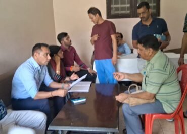 नगर निगम क्षेत्र में जन सुविधा शिविरों का आयोजन, बड़ी संख्या में नागरिकों ने उठाई समस्याएँ।