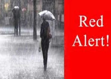 उत्तराखंड के छह जिलों में अगले तीन घंटे के लिए रेड अलर्ट, भारी बारिश की आशंका।