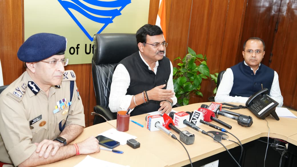 अधीनस्थ सेवा चयन आयोग परीक्षा की जांच एसआईटी करेगी, हाईकोर्ट के रिटायर जज रखेंगे निगरानी: मुख्य सचिव।