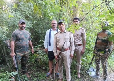 वन विभाग की बड़ी कार्रवाई, जसपुर में वन तस्कर दबोचा।