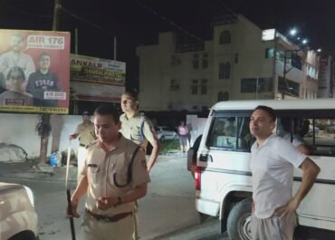 एसएसपी मीणा ने कसा शिकंजा, जनपद में सघन चेकिंग अभियान, अर्धरात्रि में स्वयं पहुंचे मौके पर, पुलिस को दिए सख्त निर्देश।