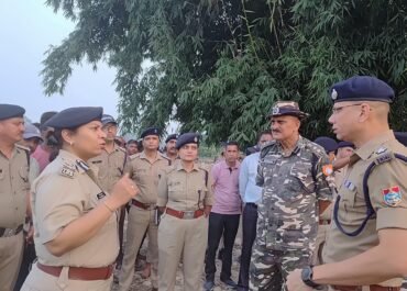 भारत-नेपाल सीमा पर मुस्तैद कुमायूँ पुलिस – आई.जी. ने खुद लिया हालात का जायज़ा”