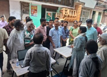 आधार व राशन कार्ड से लेकर स्ट्रीट लाइट तक, जन सुविधा शिविर में मिले समाधान।