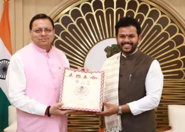 मुख्यमंत्री धामी ने केंद्रीय नागरिक उड्डयन मंत्री से उत्तराखण्ड में हवाई सेवाओं के विस्तार पर की चर्चा।