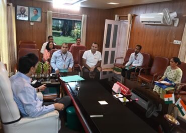 आयुक्त/सचिव मुख्यमंत्री दीपक रावत की जनसुनवाई – सैकड़ों शिकायतें सुनीं, अधिकांश का मौके पर निस्तारण।