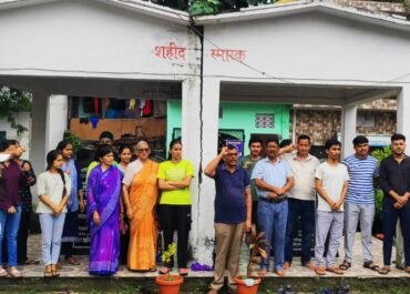 खटीमा गोलीकांड के शहीदों को याद कर आंदोलनकारियों ने दोहराई संघर्ष की बात।
