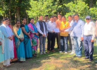 कैंटीन टेंडर में अनियमितताओं का आरोप — ग्रामीणों ने रेंजर को सौंपा ज्ञापन, दी आंदोलन की चेतावनी।