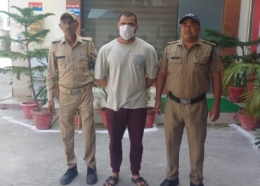 थाना रामनगर पुलिस ने अपहरण और धोखाधड़ी के मामले में एक आरोपी को किया गिरफ्तार।