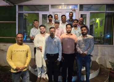 केंद्रीय जीएसटी कार्यालय के कामकाज में सुस्ती से व्यापारी व अधिवक्ता परेशान — रामनगर टैक्स बार ने की बैठक, ज्ञापन सौंपने की तैयारी।