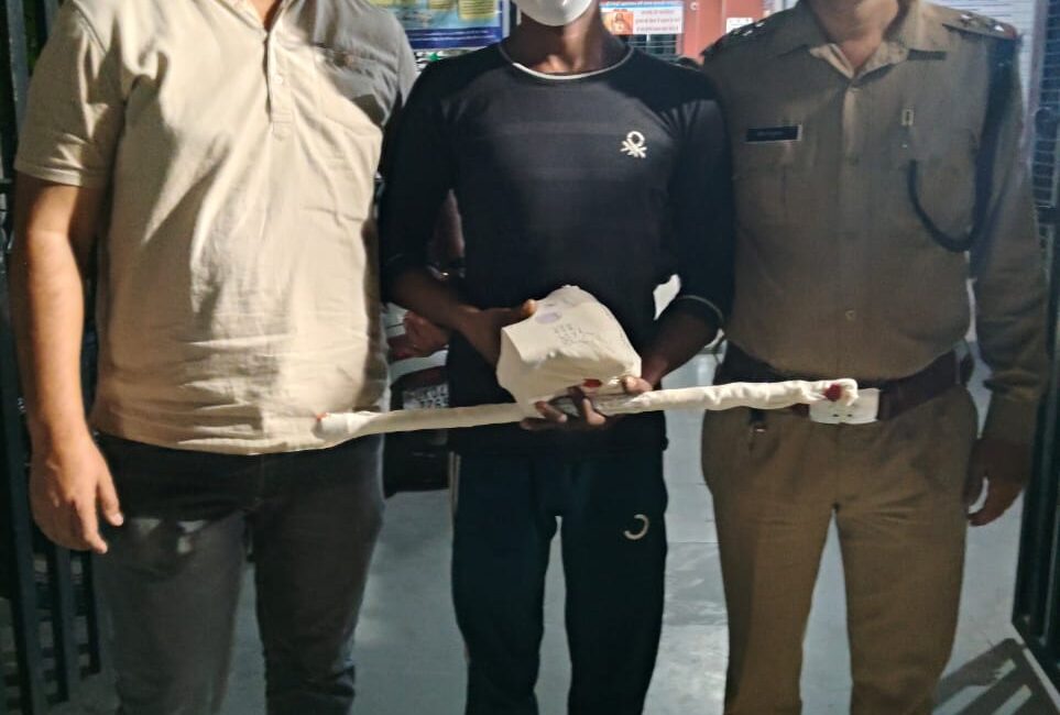 नैनीताल पुलिस की फुर्ती से बेनकाब हुआ शातिर चोर — चोरी का पूरा माल बरामद।