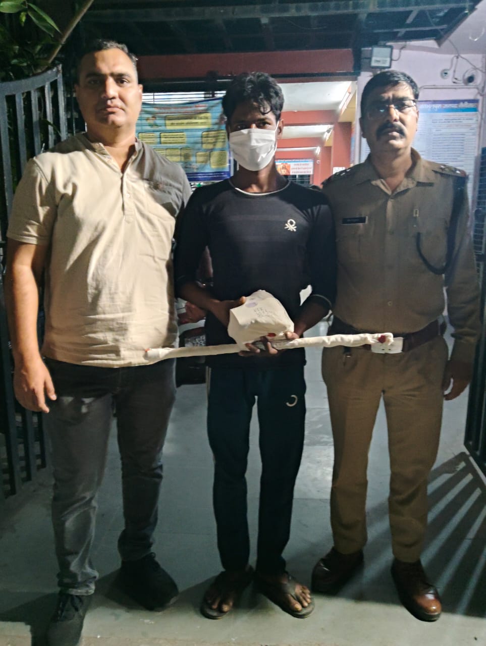 नैनीताल पुलिस की फुर्ती से बेनकाब हुआ शातिर चोर — चोरी का पूरा माल बरामद।
