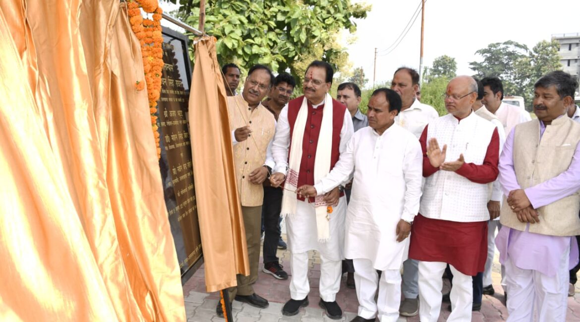 शिक्षा, स्वास्थ्य एवं सहकारिता मंत्री डॉ. धन सिंह रावत ने किया उत्तराखंड मुक्त विश्वविद्यालय में विभिन्न विकास कार्यों का शिलान्यास एवं लोकार्पण।