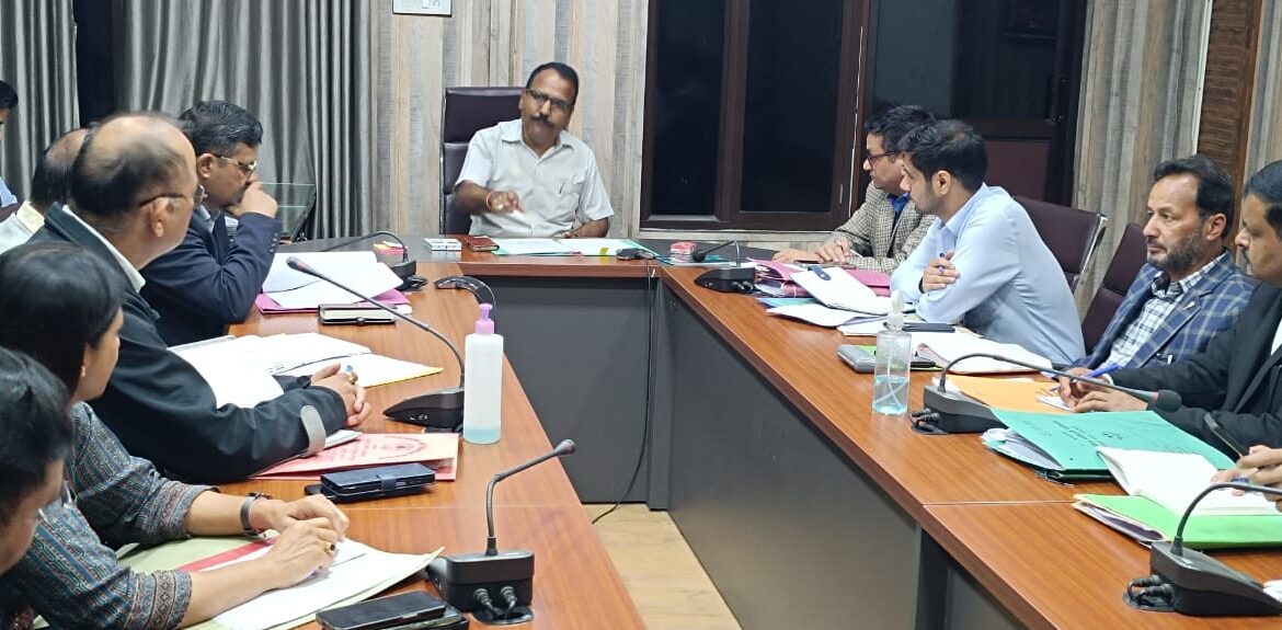 डीएम ने दिए दोगुनी गति से काम के निर्देश — एडीबी वित्त पोषित हल्द्वानी परियोजना की समीक्षा, 2026 तक पूर्ण होंगे सभी कार्य।