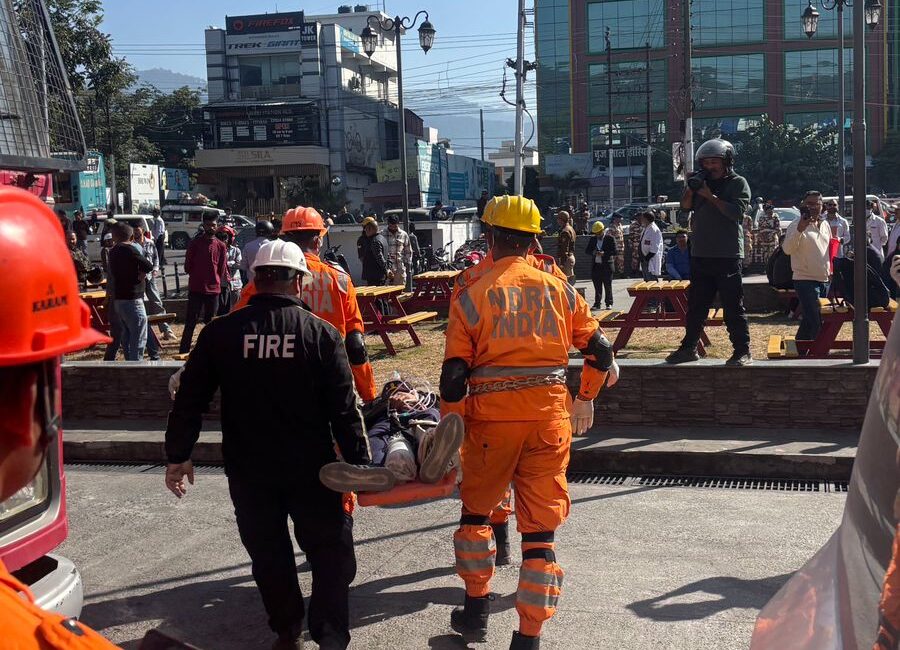 राज्य स्तरीय भूकंप मॉक ड्रिल: नैनीताल जनपद में 7 स्थानों पर किया गया व्यापक पूर्वाभ्यास।