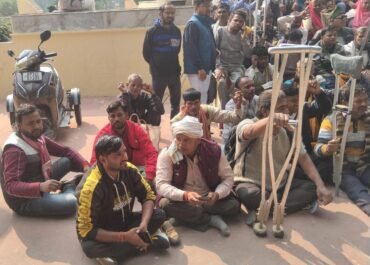 “लखनऊ में दिव्यांग महागठबंधन का विशाल धरना—27 सूत्री मांगों को लेकर मुख्यमंत्री से आग्रह”