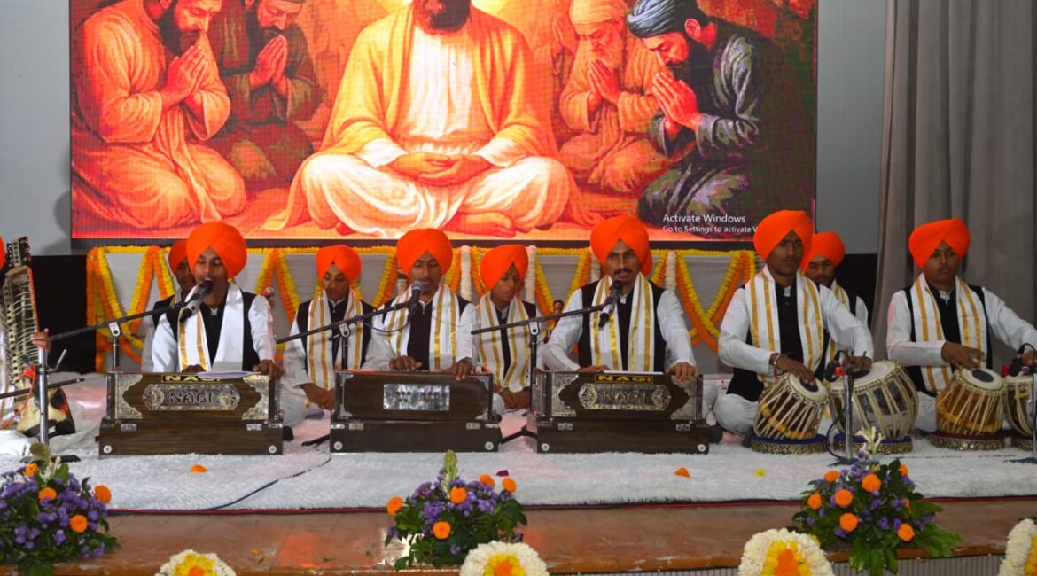 गुरु तेग बहादुर जी के 350वें शहीदी दिवस पर हल्द्वानी में 'हिंद की चादर' विशेष व्याख्यान का आयोजन।