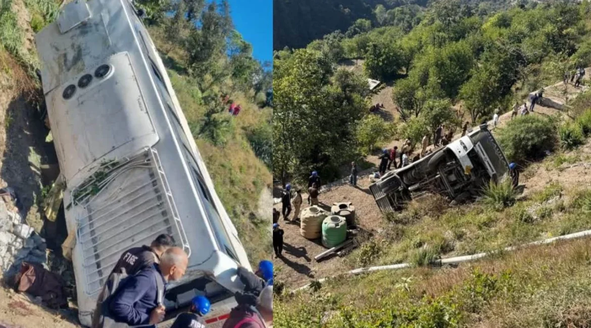 दुःखद सड़क हादसा: कुंजापुरी मंदिर के पास श्रद्धालुओं से भरी बस गिरी खाई में, 5 की मौत, कई घायल।